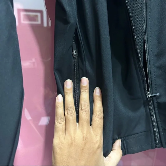 Calvin Klein unisex track suit - Picture 3 of 13